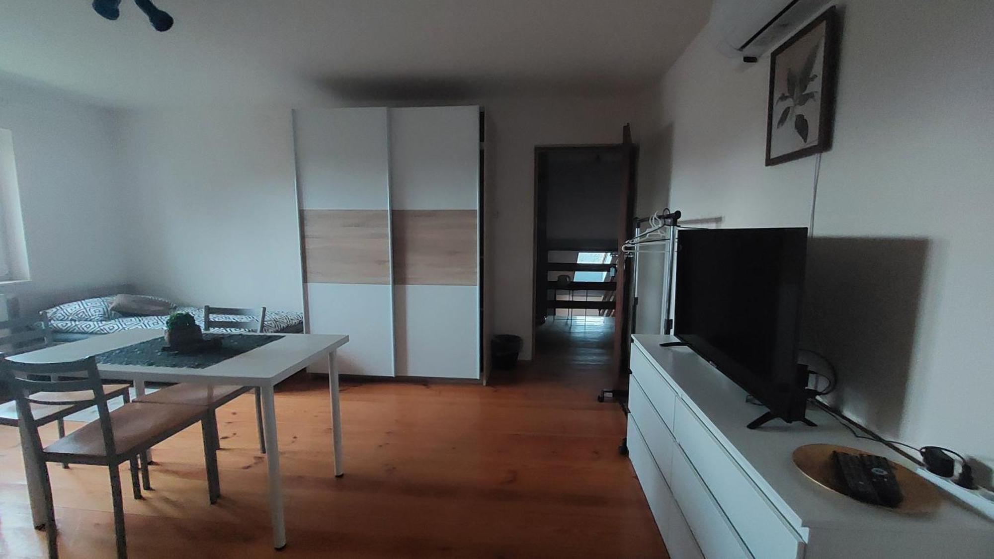 Azylw25 Aparthotel Starachowice Bagian luar foto